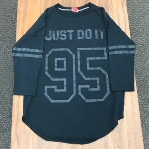 Nike 3/4 length sleeve